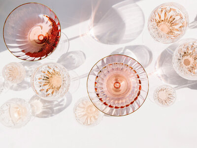 champagne-glasses-pink-and-white-table