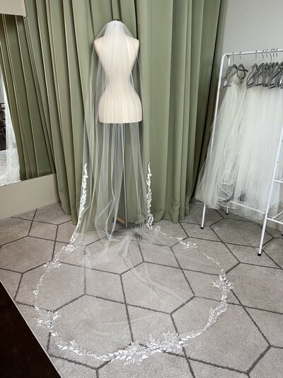 custom lace bridal veil made to match wedding gown