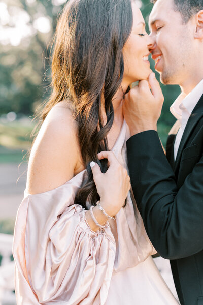 Lovely Engagement Session at the Memphis Brooks Museum - Memphis Wedding Photographer