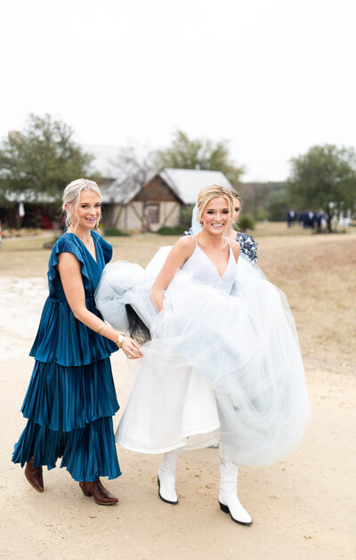bride in cowgirl boots