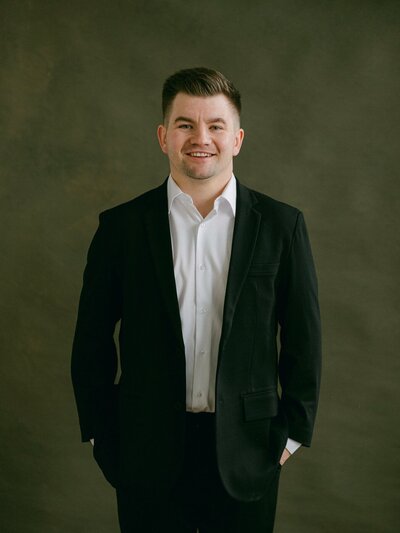 Ontario wedding photographer professional headshot