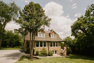 getting ready space | Historic Shady Lane Wedding Venue