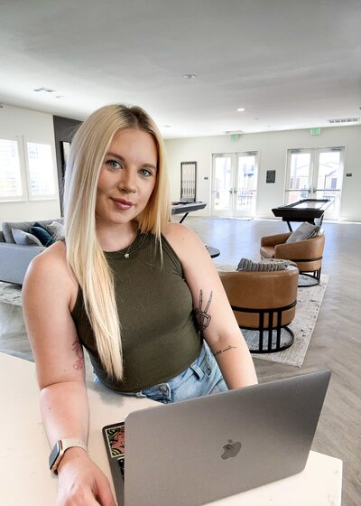 social media manager amie shroyer