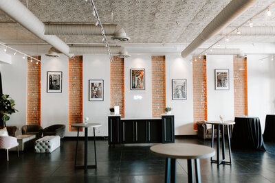 soho63-ccandler-wedding-venue-cocktail-hour-bar-modern