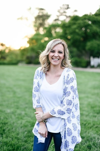 Alex Marie is a Fine Art Wedding and Family Photographer Serving the Cincinnati Ohio Area