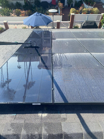 Before and after image showing the transformation of solar panels cleaned by Solar Shine SD, improving energy efficiency and performance.