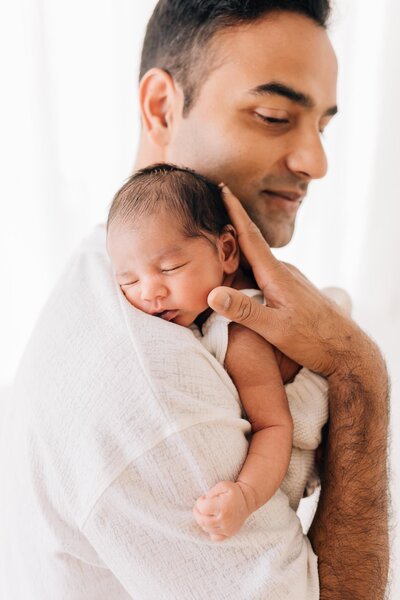 orlando newborn photographer dad and baby boy