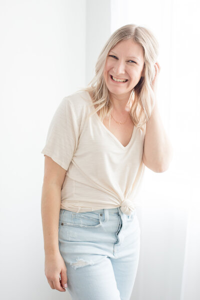 Headshot at Studio Neue in Plymouth MIchigan to showcase my being a Plymouth MIichigan Newbonr Photographer