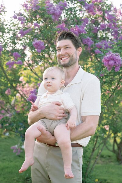 Brooke Lacombe Photography is a maternity, newborn, motherhood and family photographer in Ottawa, Ontario