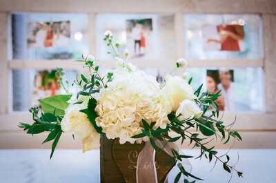 Wedding-Flowers-White-Photography