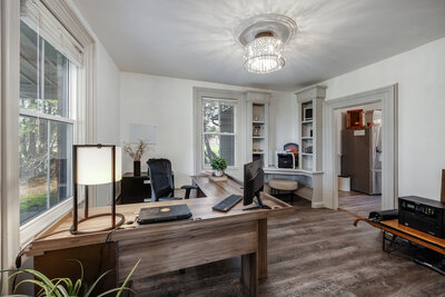 832 Hwy 7A office (2)