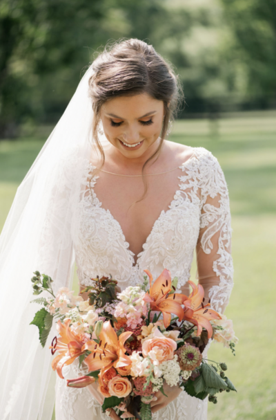 Luxury bride and florals