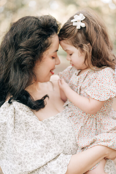 South Florida Family Photographer captures mom and daughter bonding during their session