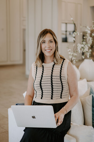 Whitney Shelton, Design Associate at Holling Home Interiors, blending modern, coastal, and organic elements into calm, thoughtful interiors.

