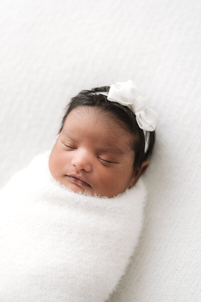 Baby and mum newborn photoshoot Billingshurst