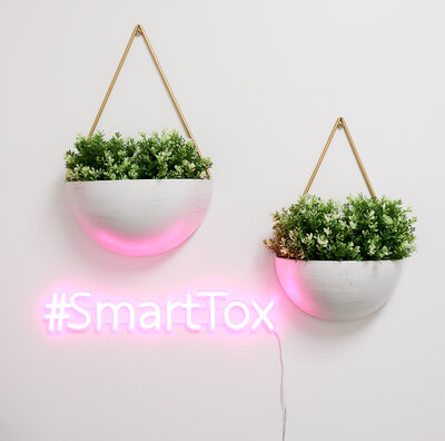 Greenery + Neon Smart Tox Sign- Elite Med Spa of Texas