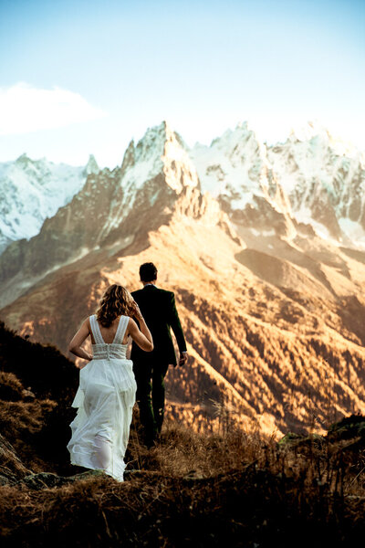 difference between elopement and wedding