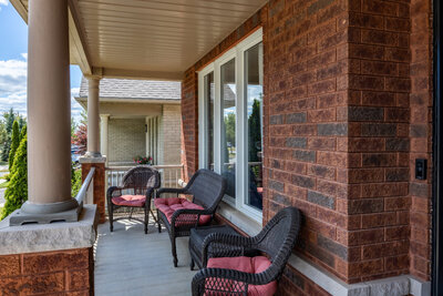 941 Greenleaf front porch (2)