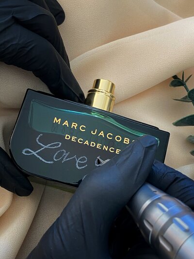 Los Angeles Calligraphy Engraving Marc Jacobs Perfume