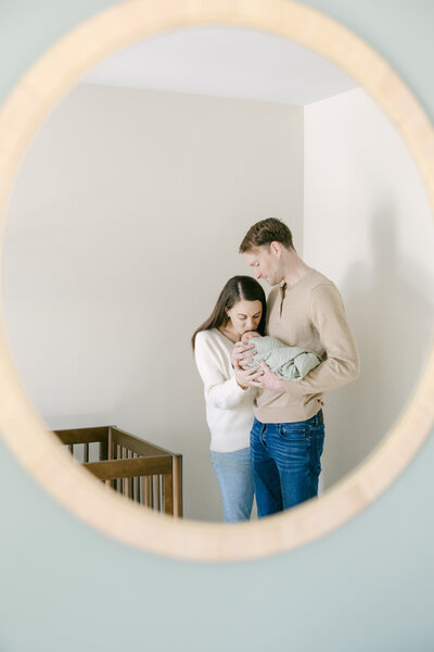 philadelphia-newborn-photographer-home-session