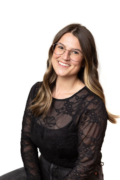 Gabby, master esthetician and makeup artist at Graeber & Company 