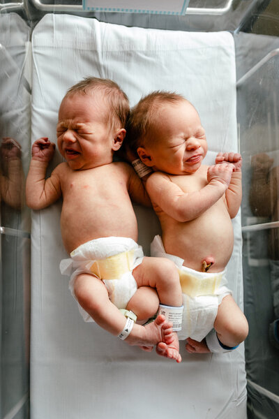 newborn-twins-diaper-hospital