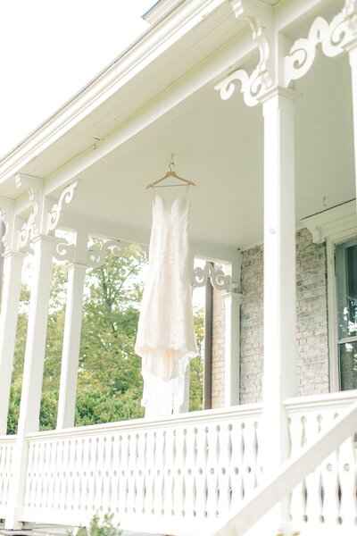 All-The-Dainty-Details-Planning-Charlottesville-Wedding_1118