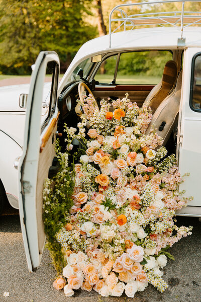 VW buggy floral install vintage wedding