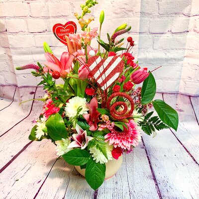 Valentine's Day florals that are cheerful