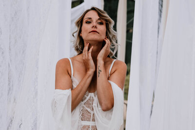 Bridal empowerment boudoir