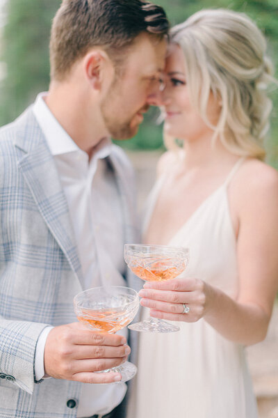 moraine-lake-chic-picnic-engagement-session-banff-junophoto-010
