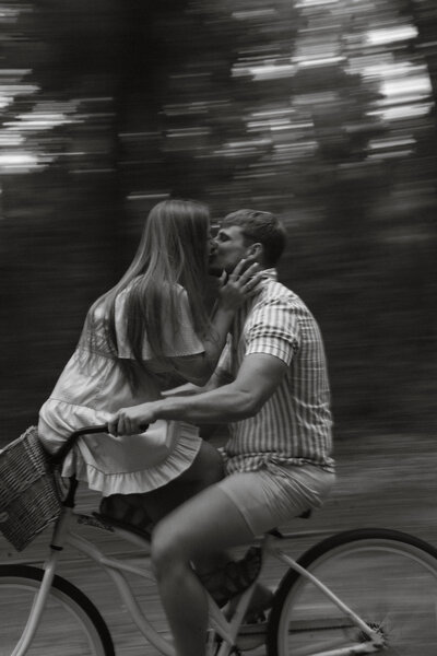 Bike couple engagement photos in South Carolina