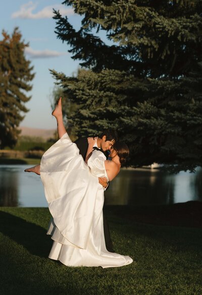 Couple during styled shoot at Oakshire Estate and Airfield in Yakima, WA