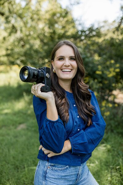 MD & PA Wedding Photographer who specializes in natural light photography