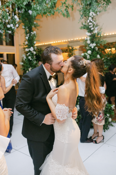 Luxury Pittsburgh Wedding Photographer | Meg Lee Photo | Elegant & Modern