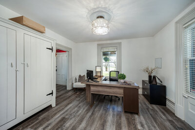 832 Hwy 7A office (1)