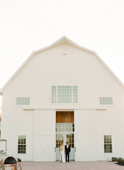 White-Barn-Venue-Wedding-1