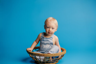 NW Arkansas baby photographer, baby milestone photography near me, baby portraits NW Arkansas