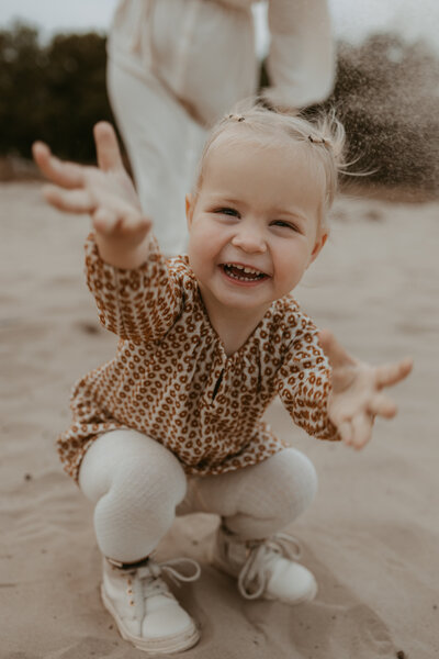 kindje met zand