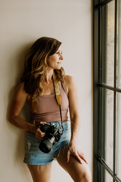 Shannon Kathleen, Twin Cities portrait photographer offering personalized session planning and expert guidance.