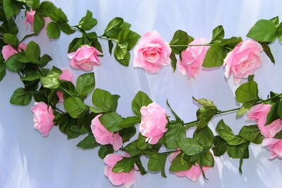 pink rose garland for rent