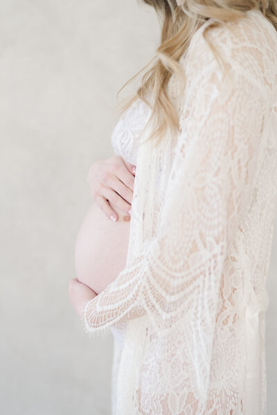 Courtney-Landrum-Photography-Studi-Maternity-web-24