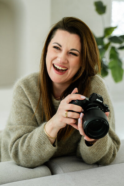 Dit is Renate Schutz gezinsfotograaf en trouwfotograaf uit Leiderdorp en werkzaam in katwijk en noordwijk. 