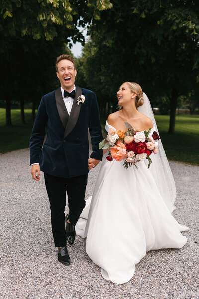 Kingston Estate Wedding Couple 