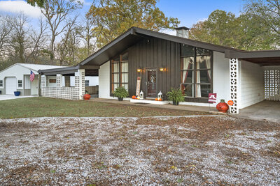 Oklahoma real estate property with beautiful curb appeal
