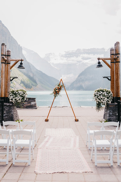 Local wedding planners and design in Alberta & BC on the Brontë Bride Vendor Guide. Find your vendor dream team! Professional wedding vendors you can trust.