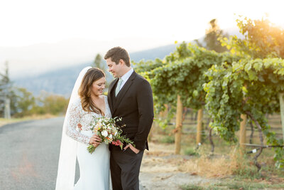 Lake Chelan Wedding Photographer