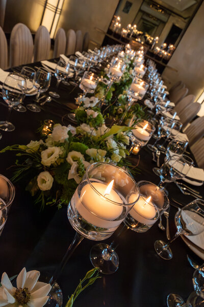 Table decor at Montreal Le 9e Restaurant