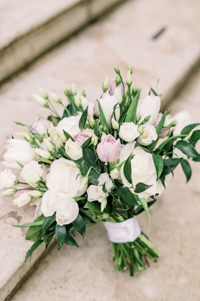 Bridal bouquet for a wedding coordinated in Williamsburg by Sweet Caroline Events. Taken by Morgan Renee Photography.