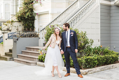 Experienced and knowledgeable San Francisco City Hall wedding photographer Zoe Larkin Photography